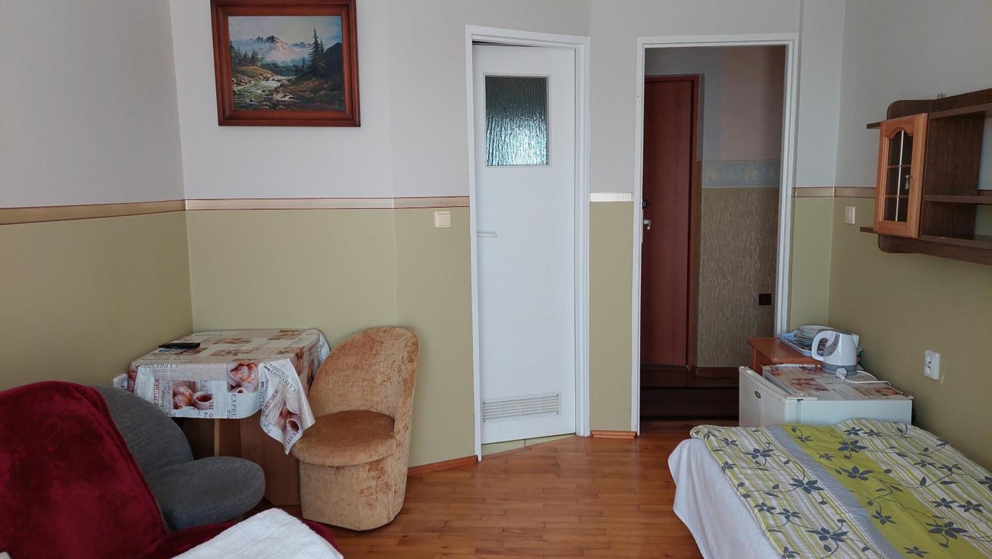 Noclegi U Krystyny Rewal Exterior foto